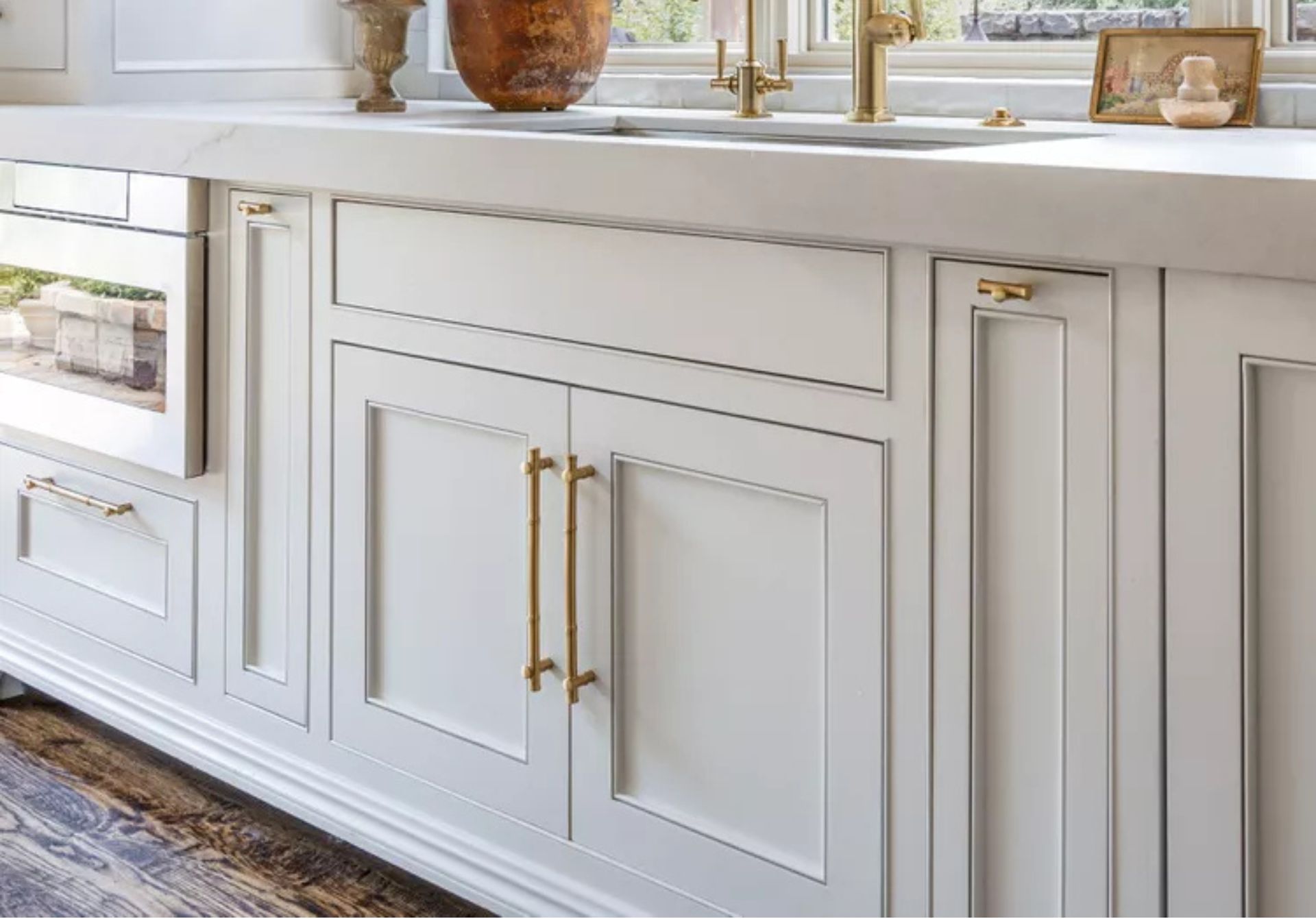 Cabinets & Hardware